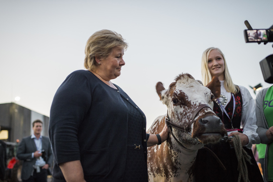 Statsminister Erna Solberg åpner Den Magiske Fabrikken.