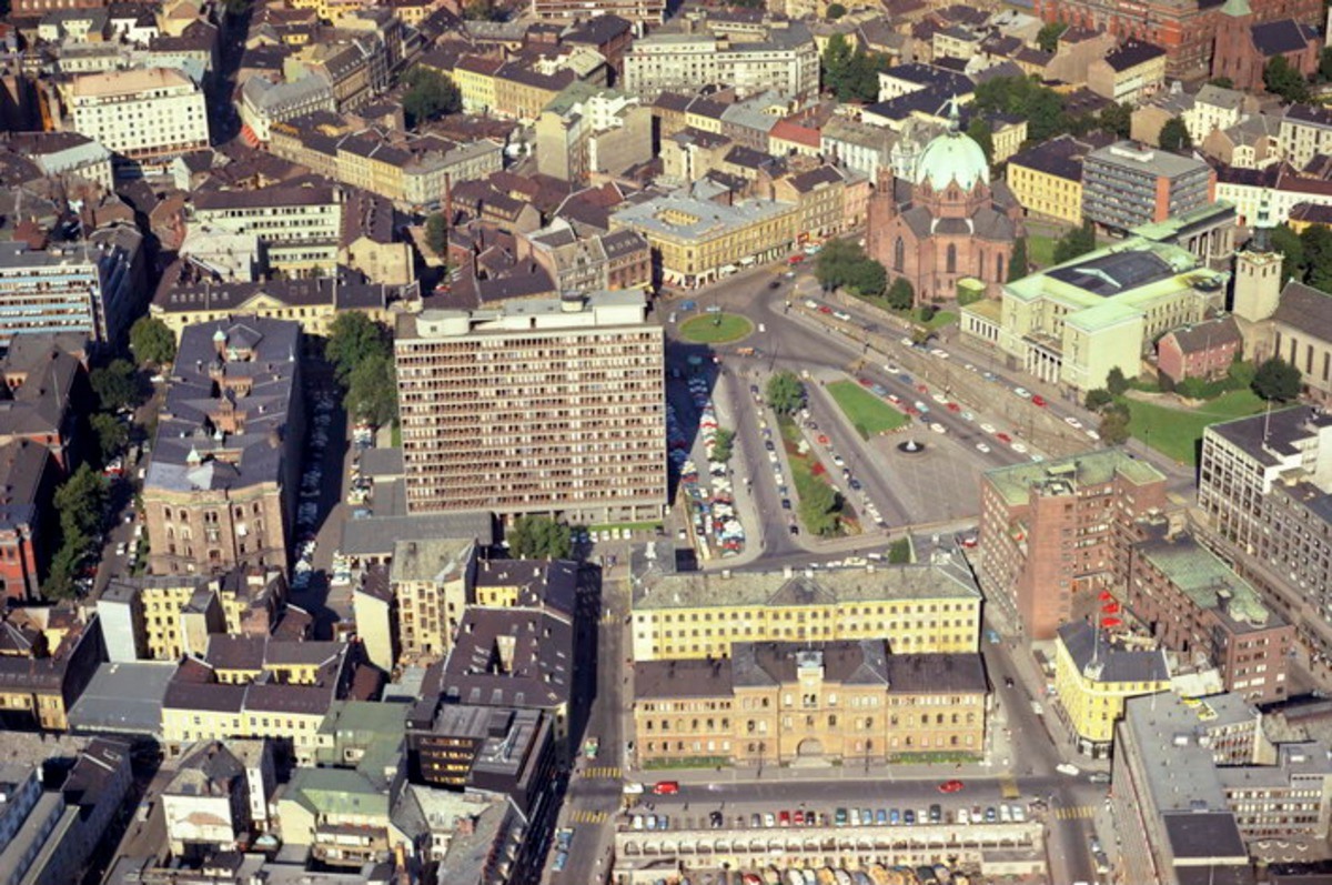 Regjeringskvartalet og Arne Garborgs plass 1965