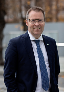 Forsvarsminister Bjørn Arild Gram (Sp)